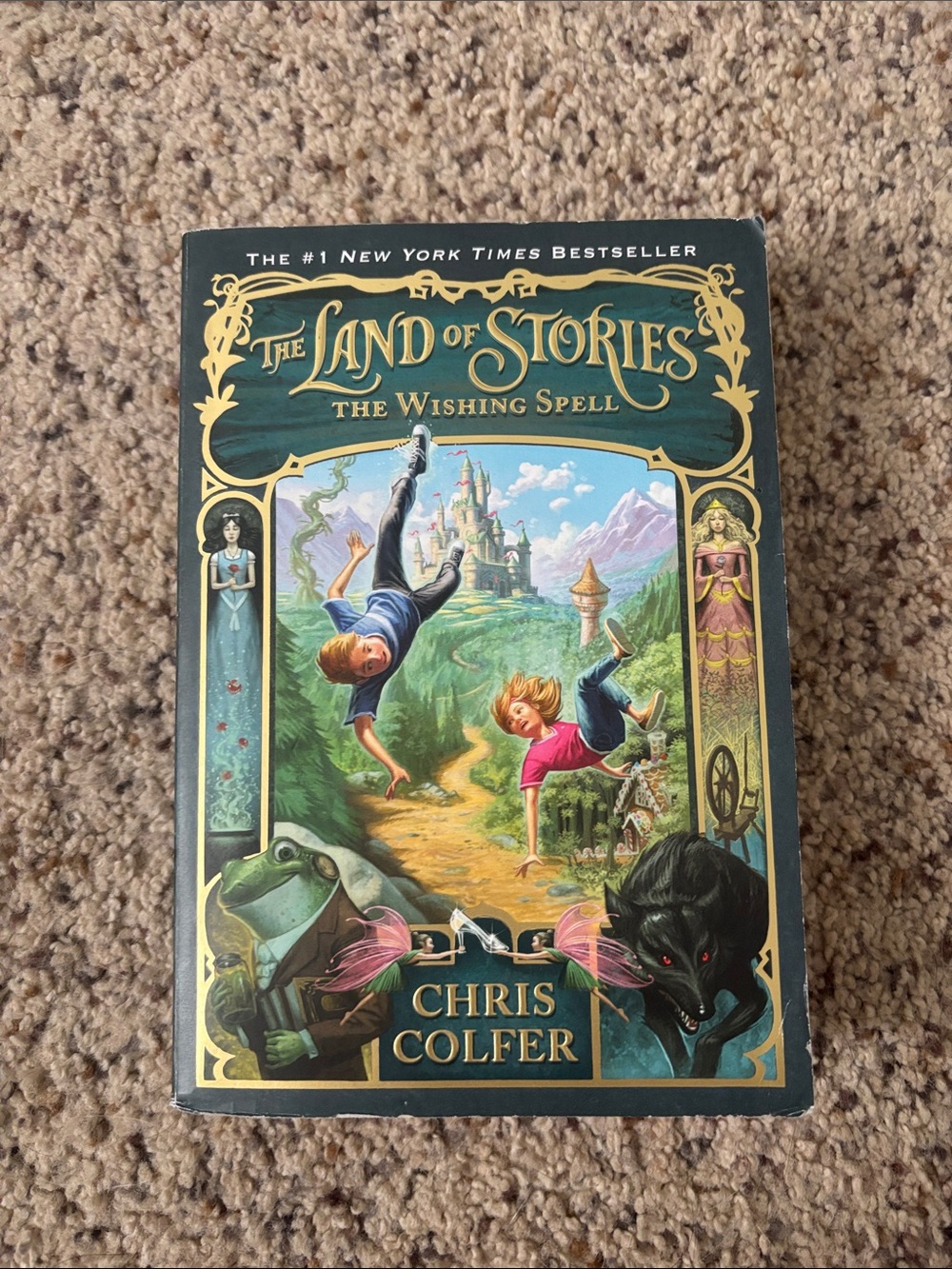 The Land Of Stories- Chris Colfer